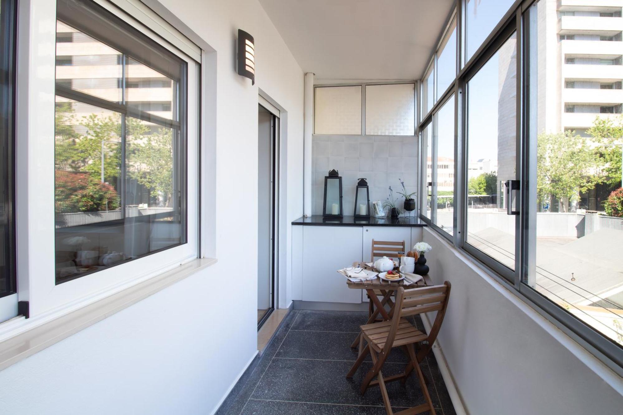 Lovelystay - Boavista Cozy Apartment Porto Exterior photo